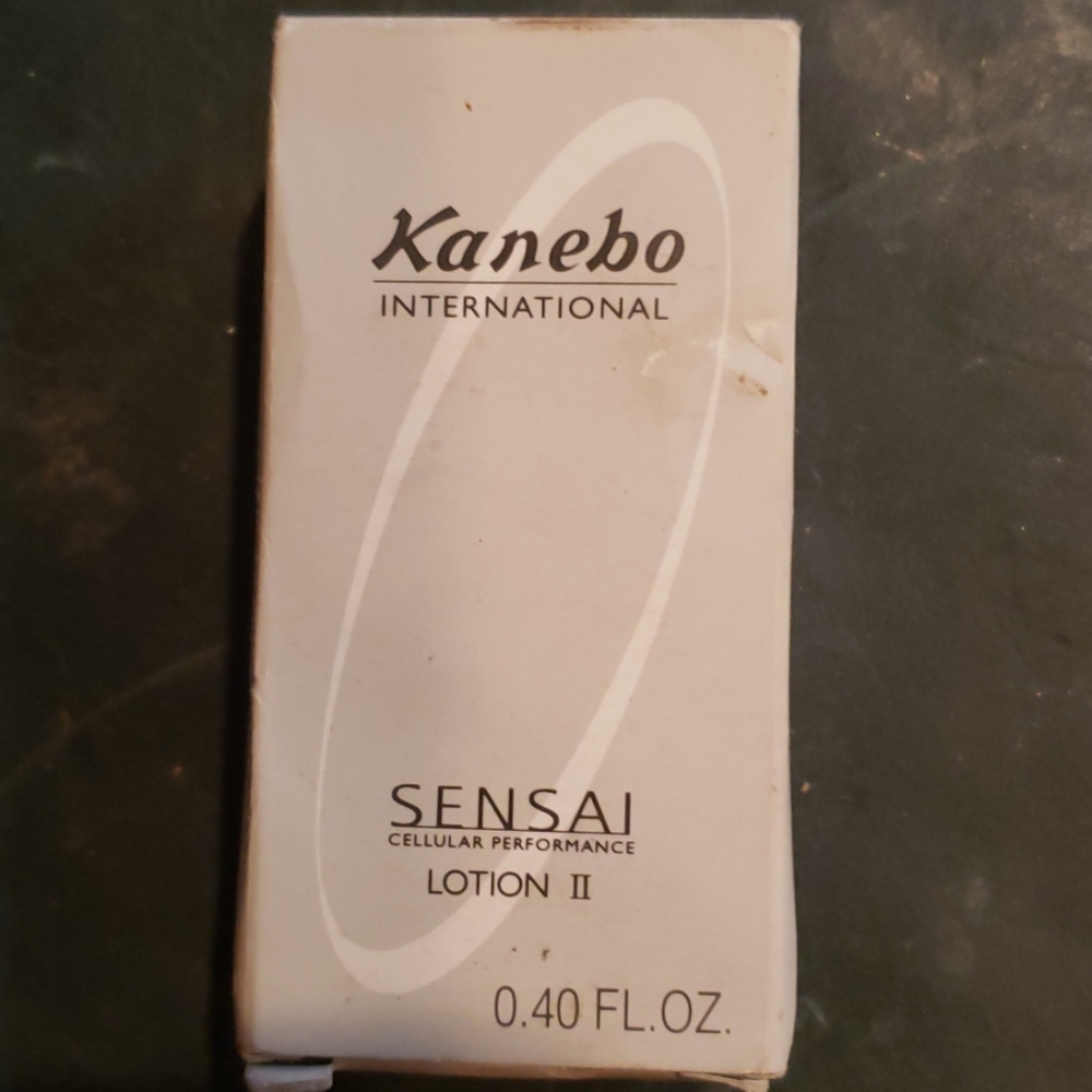 Kanabo sensai cellular performance lotion 2
